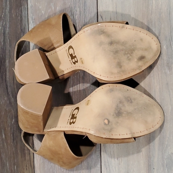 Gianni Bini Women Leather ankle strap  block heels shoes sandals - Picture 8 of 12